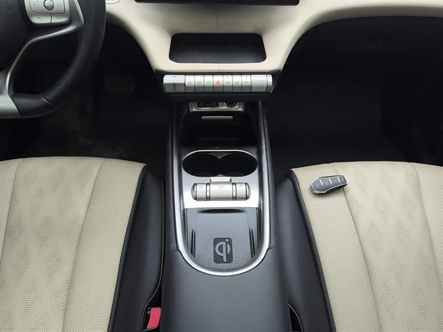 BYD Dolphin 2024 صورة سيارة #17