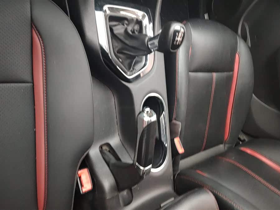 Soueast DX3 2016 صورة سيارة #17