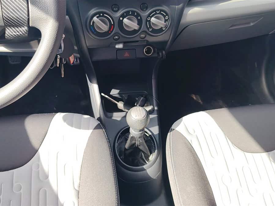 Suzuki Alto 2015 immagine di auto #17