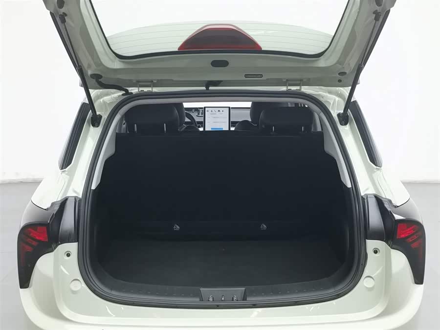 哪吒汽车 哪吒V 2022 汽车图片 #17