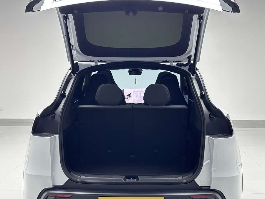 特斯拉 Model Y L 2025 汽车图片 #17