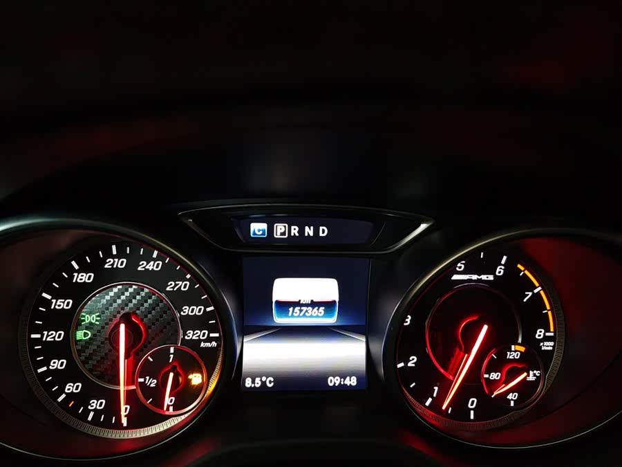 Mercedes-Benz GLA AMG 2018 car image #17