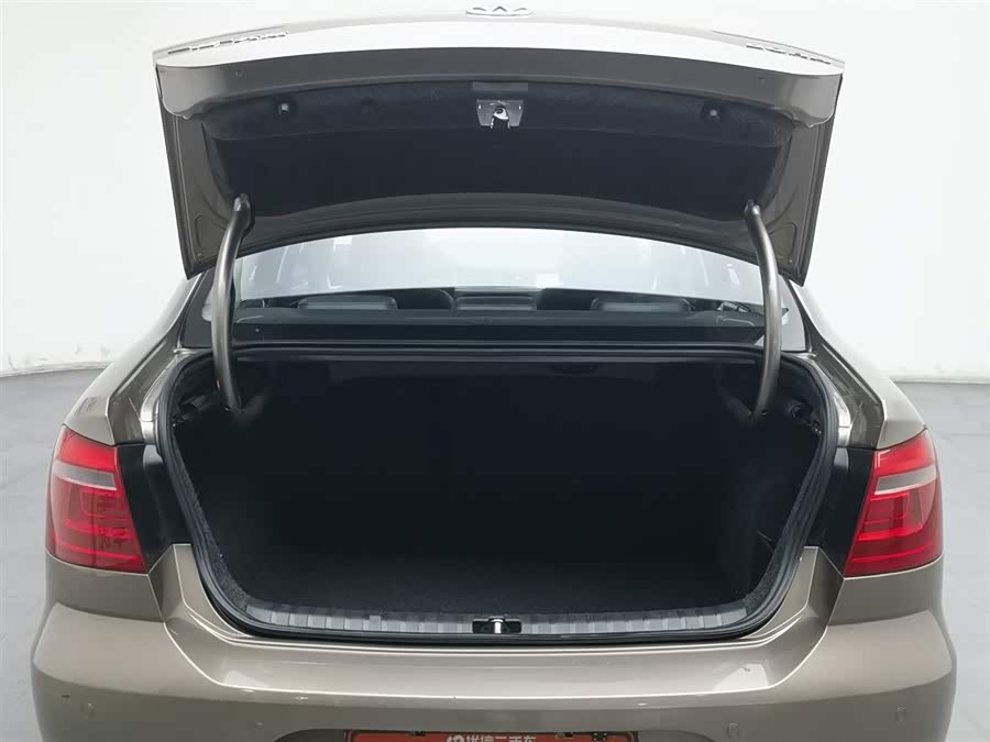 Volkswagen Bora 2013 immagine di auto #17