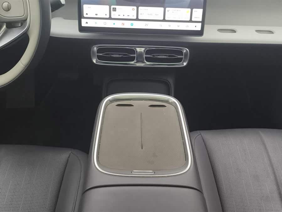 零跑汽车 零跑B10 2025 汽车图片 #17