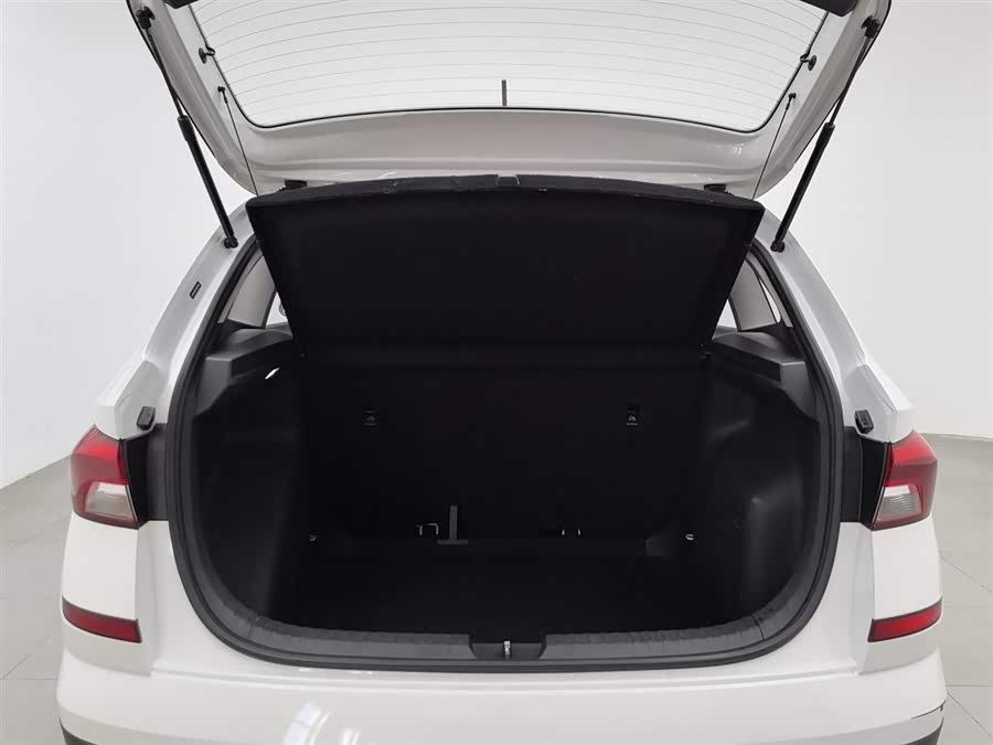 Skoda Kamiq 2020 изображение автомобиля #17