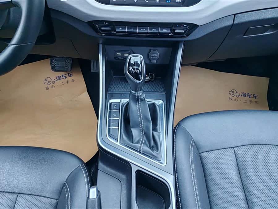 GEELY Vision X3 2019 изображение автомобиля #17