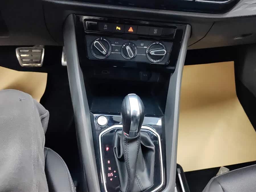 Jetta VS5 2020 car image #17