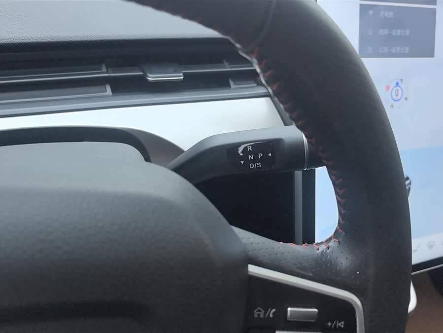 哪吒汽车 哪吒V 2022 #17 哪吒汽车 哪吒V 2022 汽车图片 #17