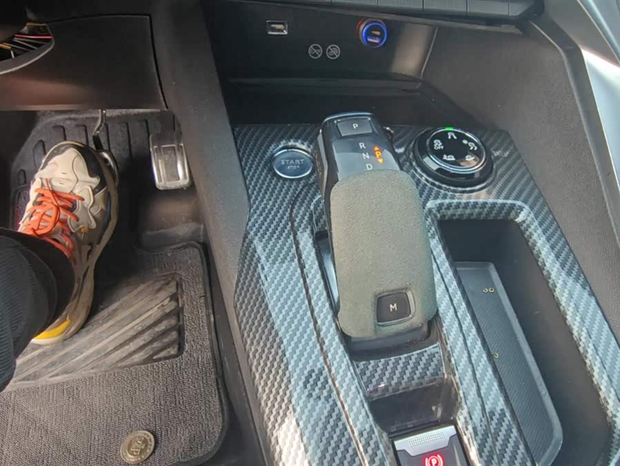 标致 标致5008 2018 汽车图片 #17