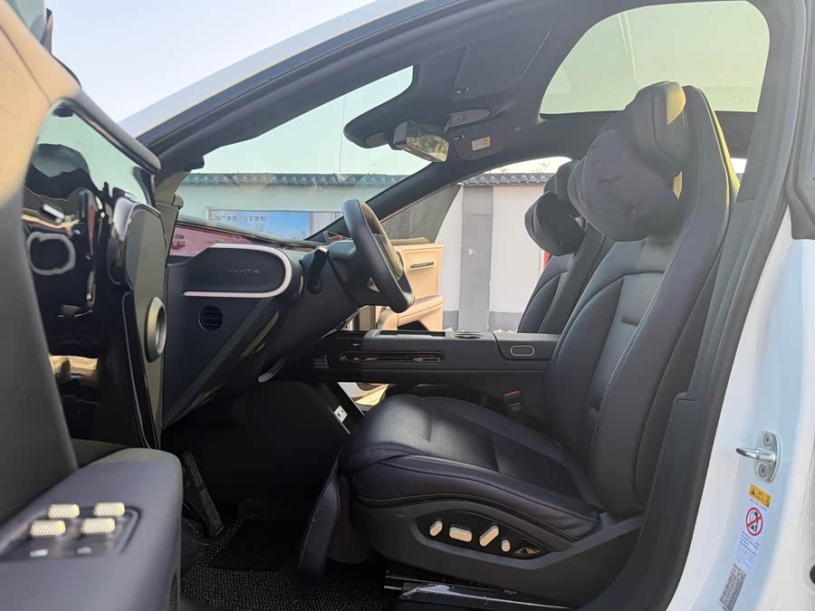 Avatr 07 2025 car image #17