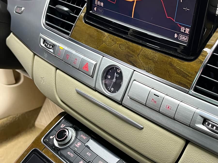 Audi A8 2013 imagen de coche #17