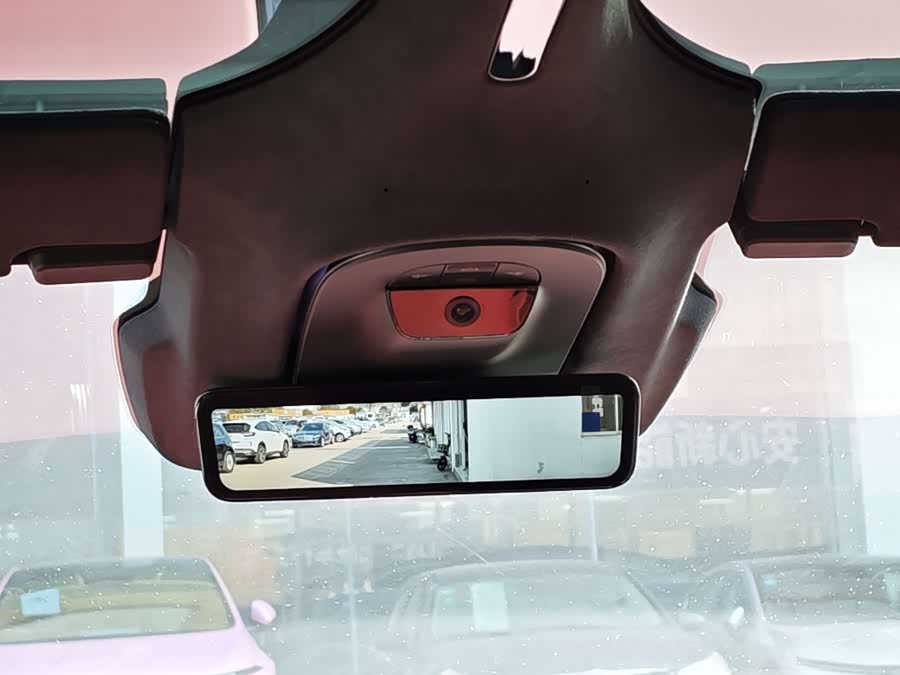 Avatr 12 2026 car image #17