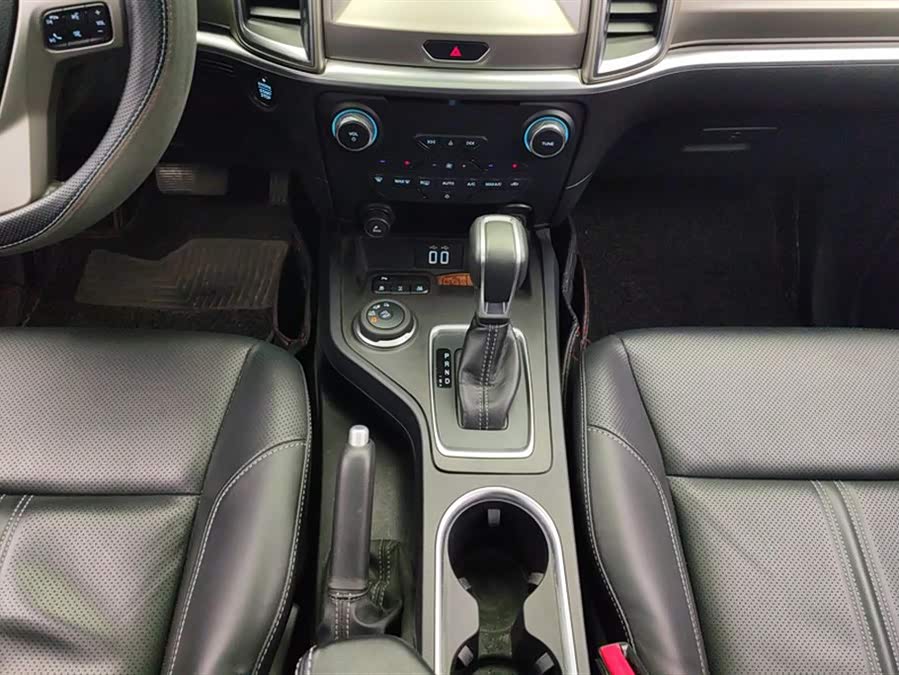 Ford Everest 2020 image de voiture #17