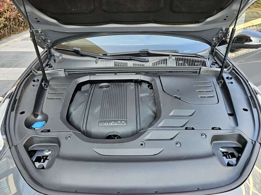 Lynk & Co 02 2020 car image #17