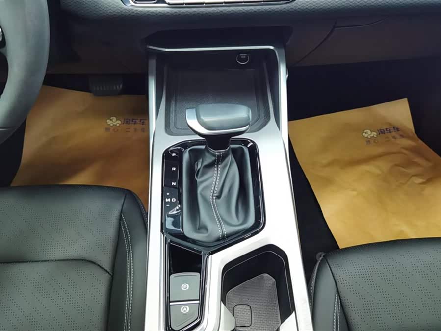GEELY Emgrand 2023 car image #17
