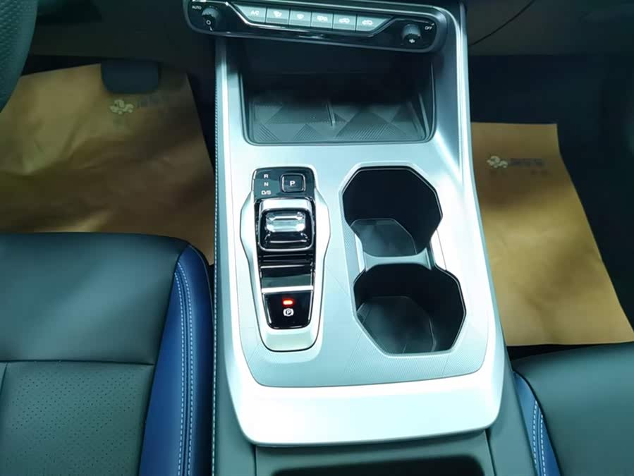 GAC Trumpchi GS3 2025 #17 GAC Trumpchi GS3 2025 car image #17