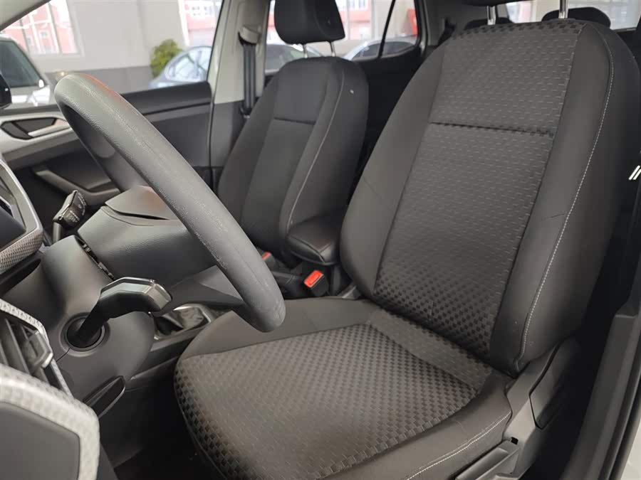 Volkswagen Tacqua 2021 car image #17