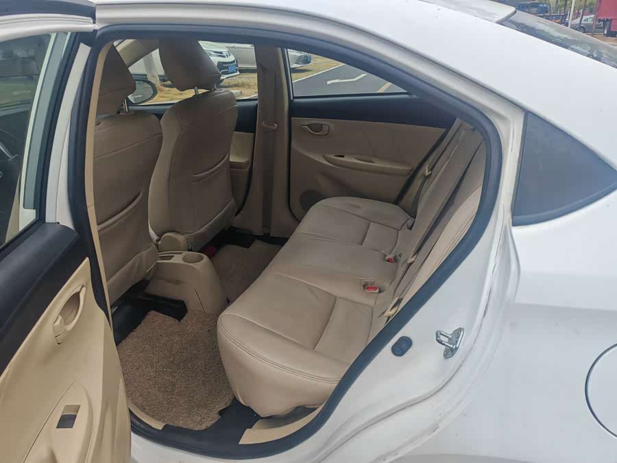 Vios 2016 car image #17