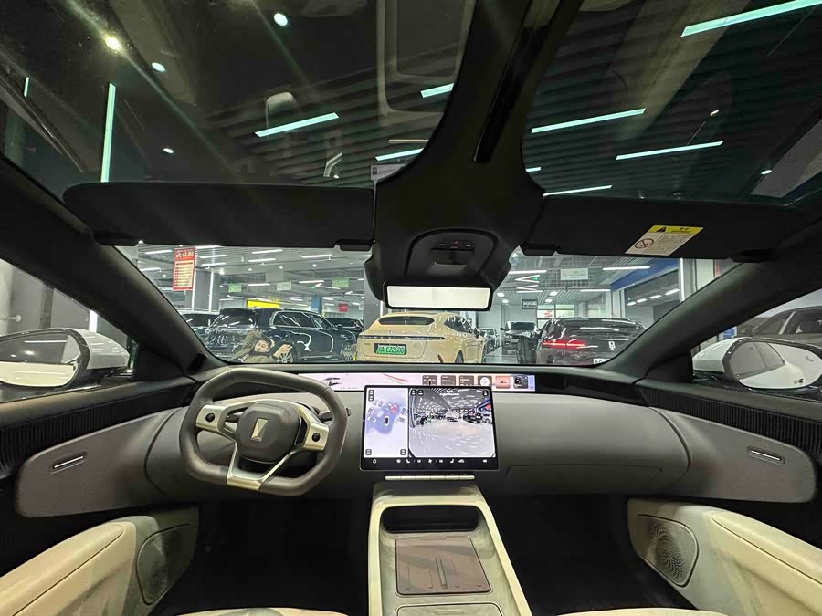 Avatr 12 2025 car image #17