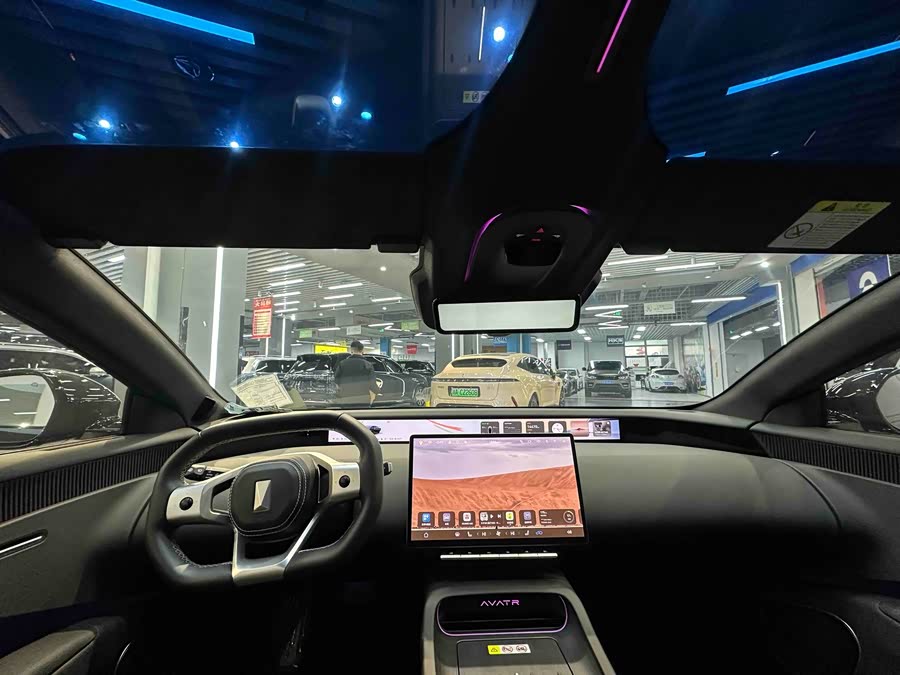 Avatr 12 2024 car image #17