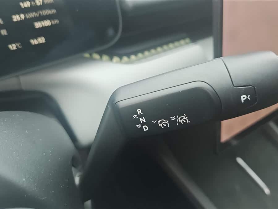 极氪 极氪007 2023 汽车图片 #17