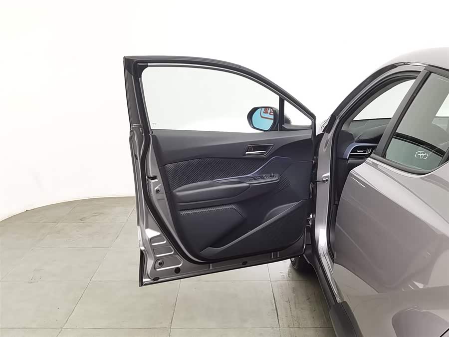 Toyota Izoa 2022 car image #17