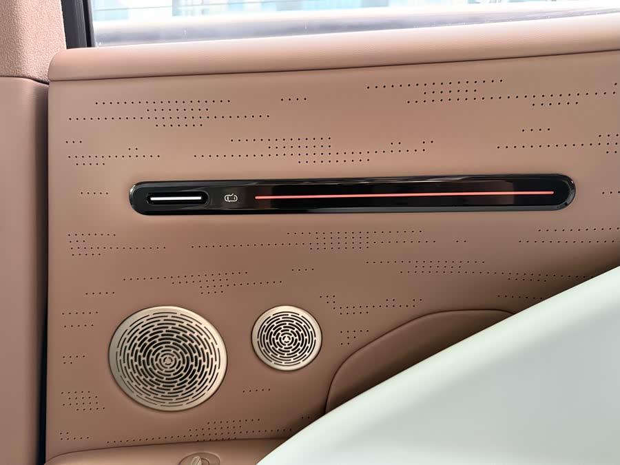 Avatr 07 2025 image de voiture #17