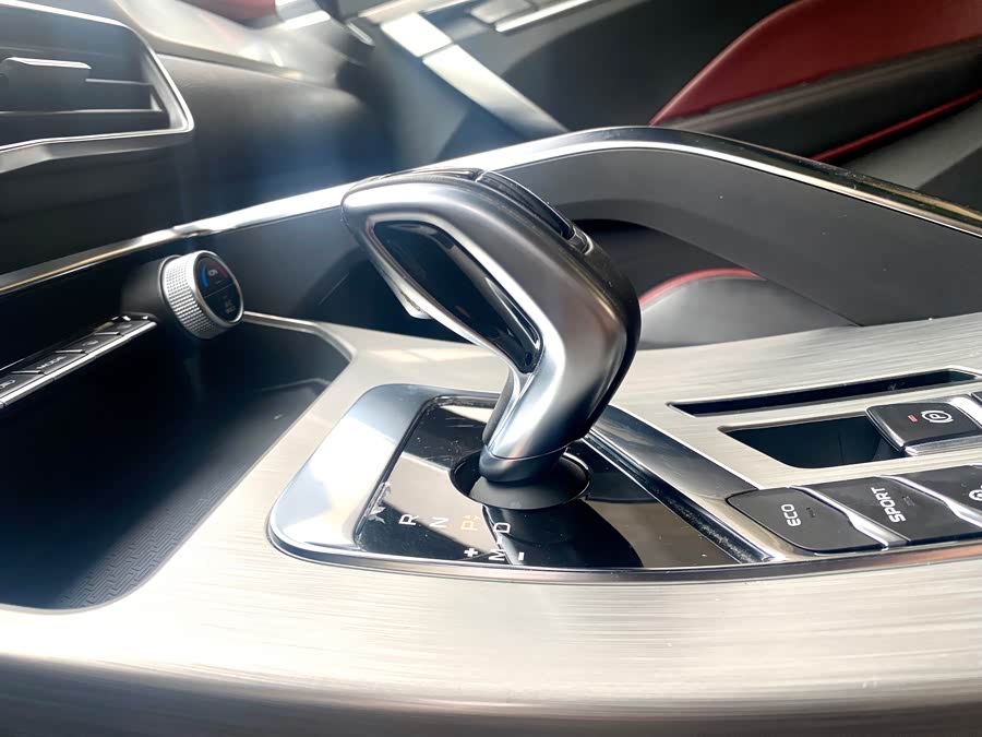 GEELY Coolray 2019 car image #17