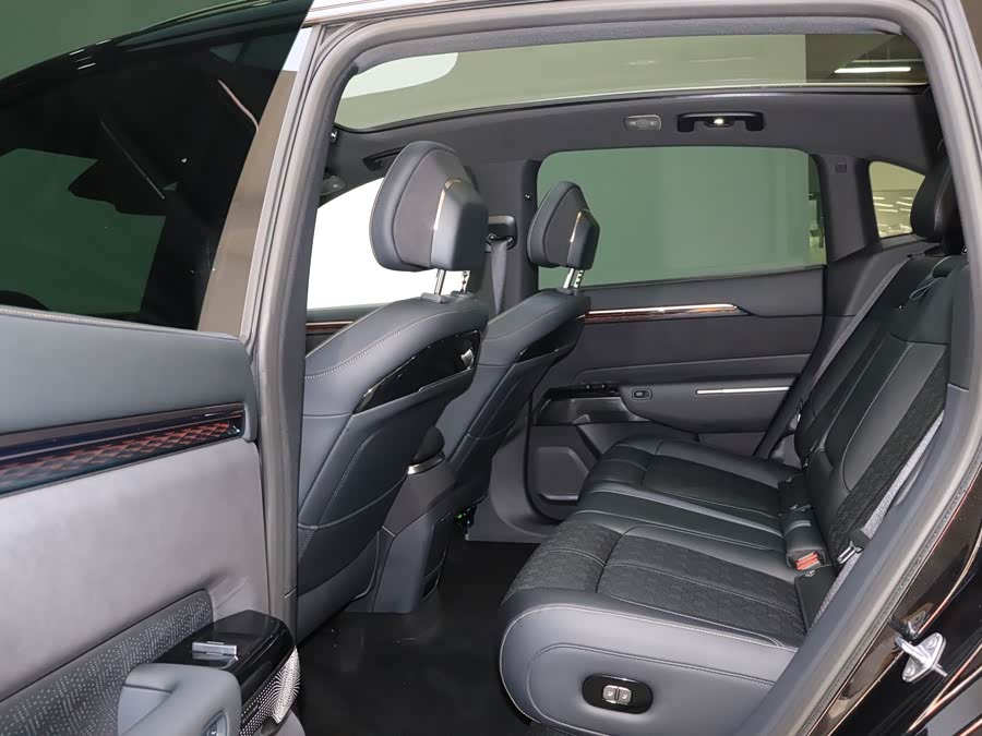 极氪 极氪7X 2024 汽车图片 #17