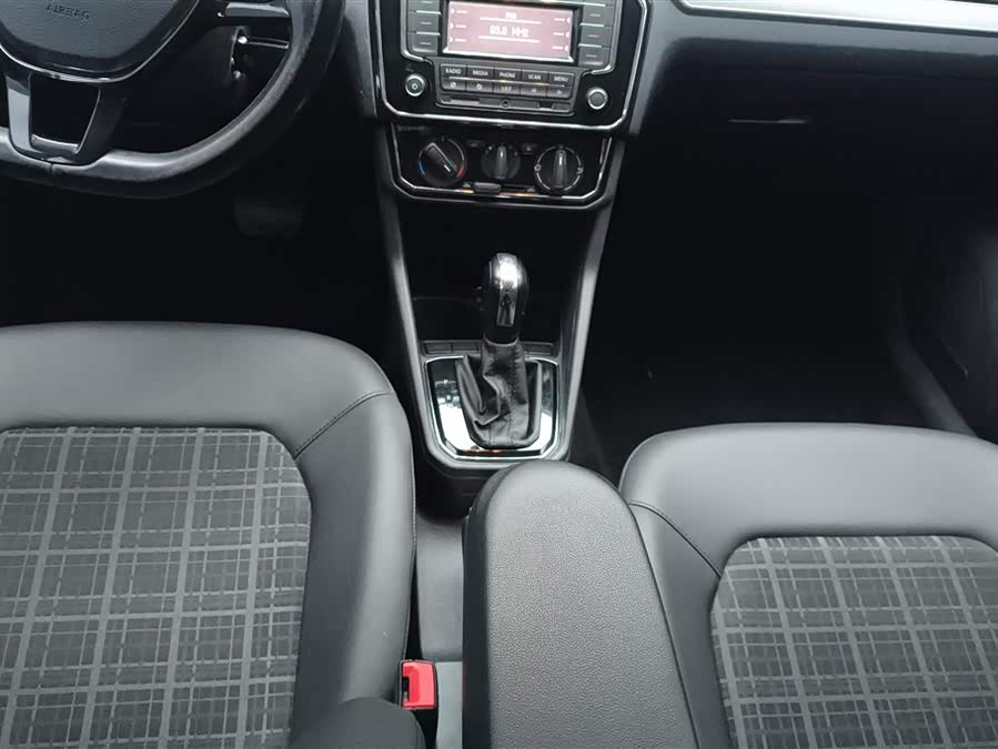 Jetta Jetta 2019 #17 Jetta Jetta 2019 car image #17