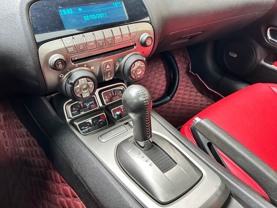 Chevrolet Camaro 2011 car image #17