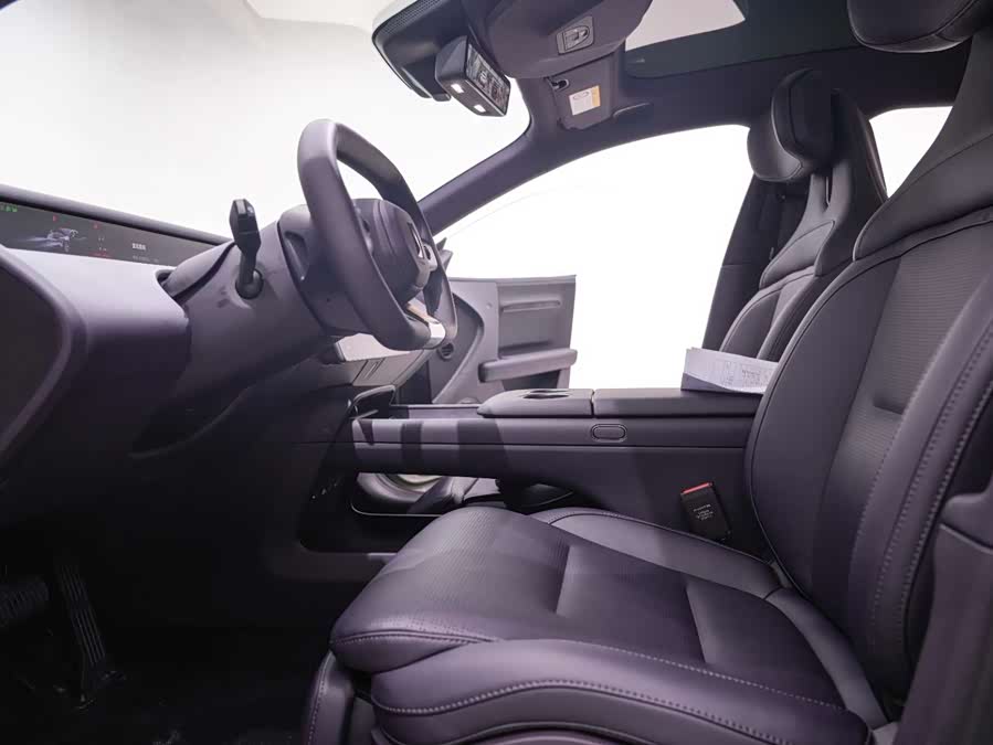 Avatr 06 2025 car image #17