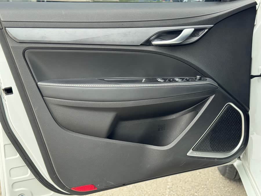 GEELY Emgrand 2020 #17 GEELY Emgrand 2020 car image #17