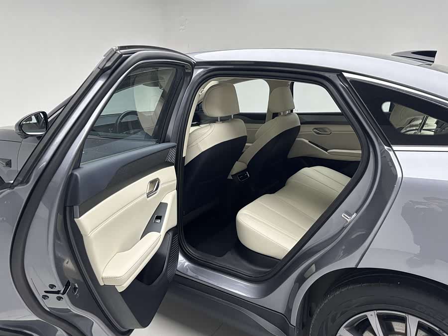 BYD Qin L 2025 car image #17