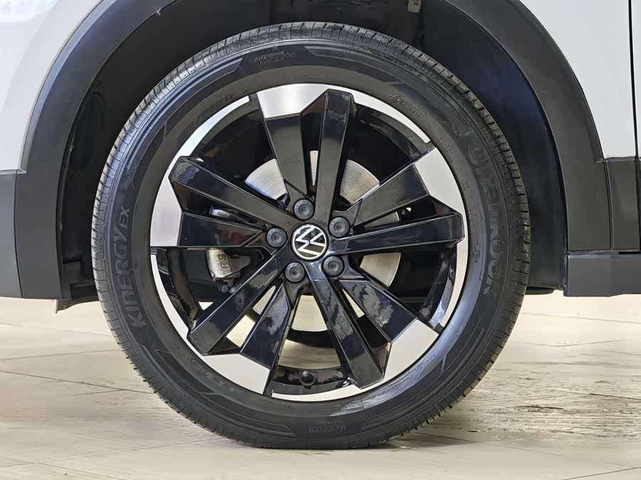 Volkswagen Tacqua 2022 car image #17