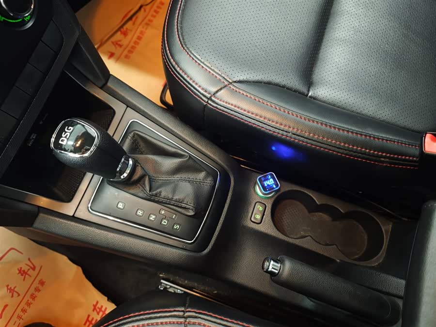 Skoda Yeti 2016 immagine di auto #17