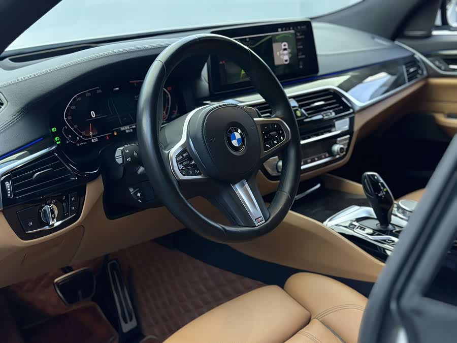BMW 6 Series GT 2022 immagine di auto #17