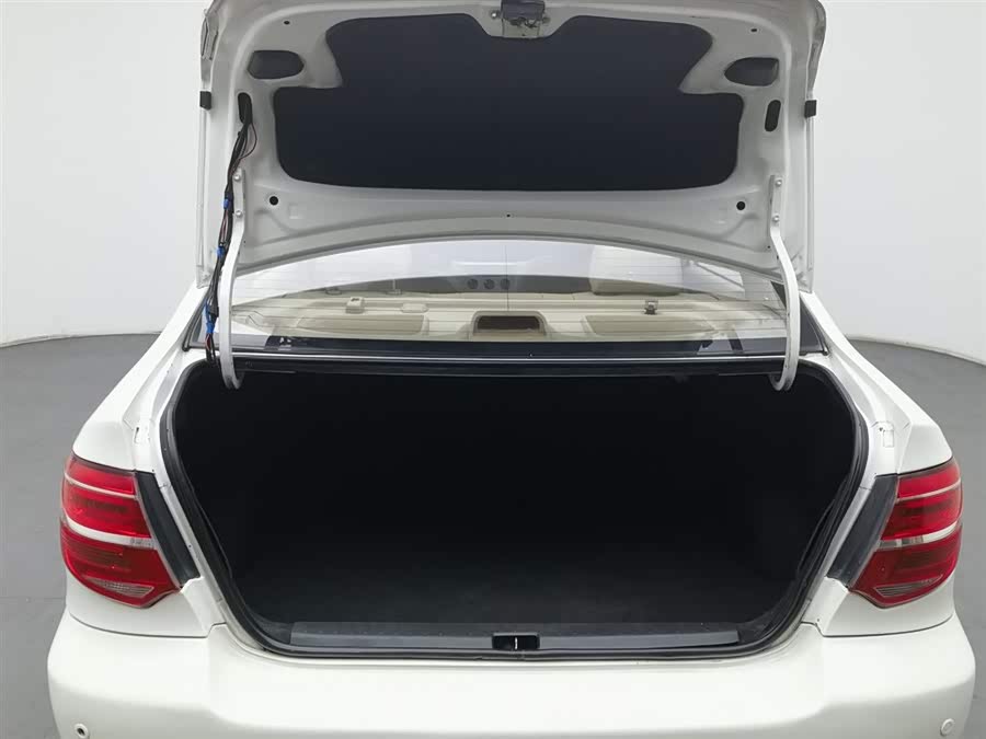 Toyota Corolla (Classic) 2013 car image #17