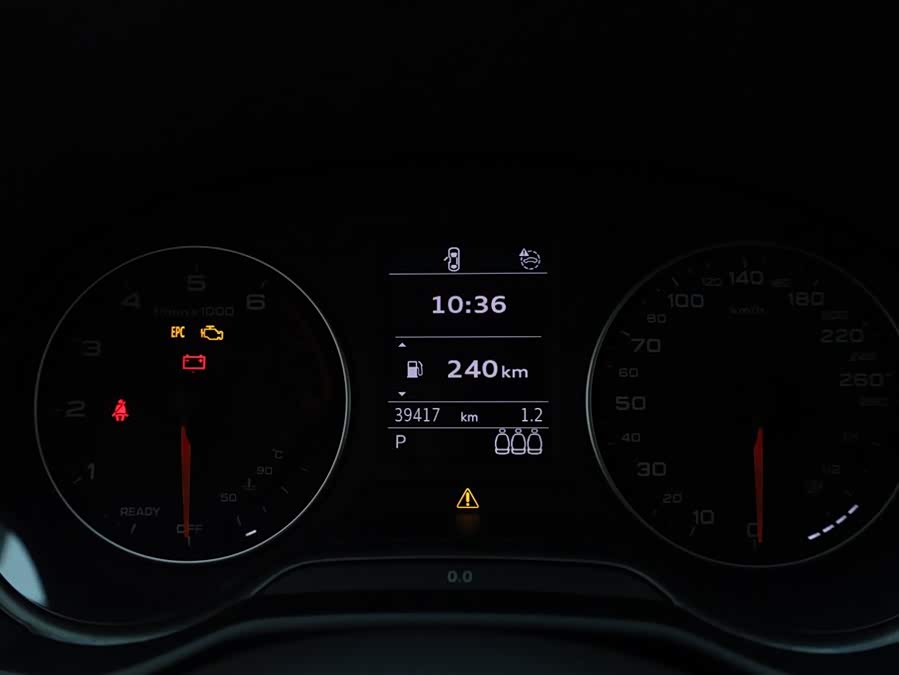 Audi Q2L 2023 car image #17