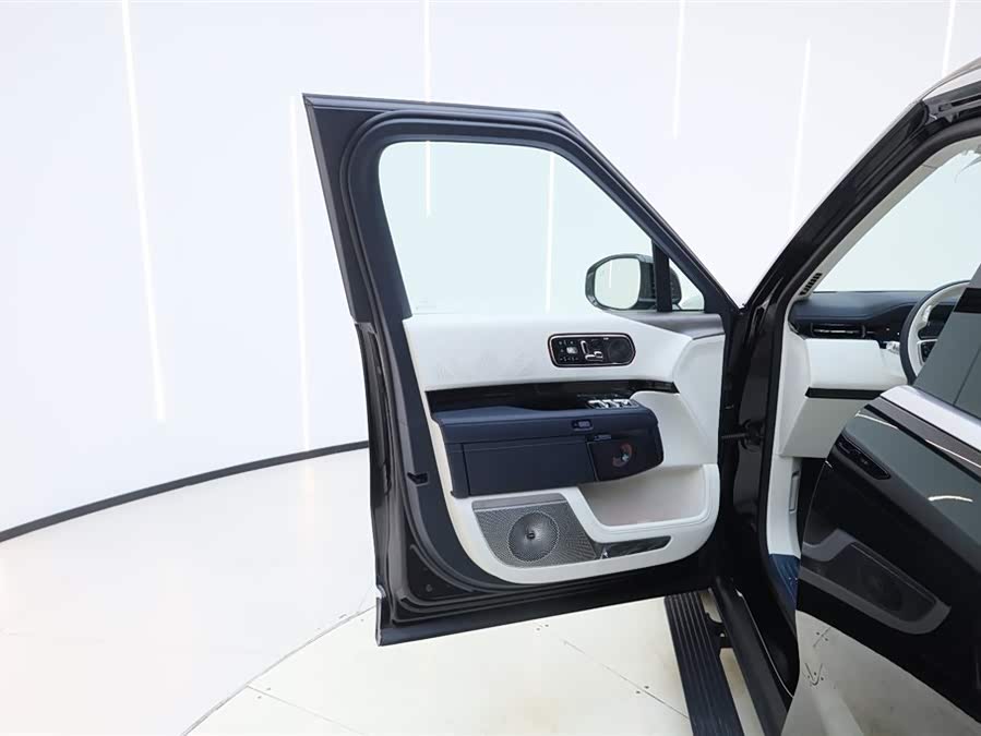 极氪 极氪9X 2026 汽车图片 #17