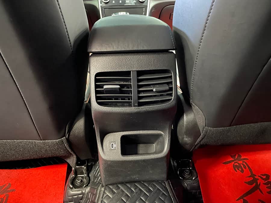 Kia Seltos 2023 imagen de coche #17