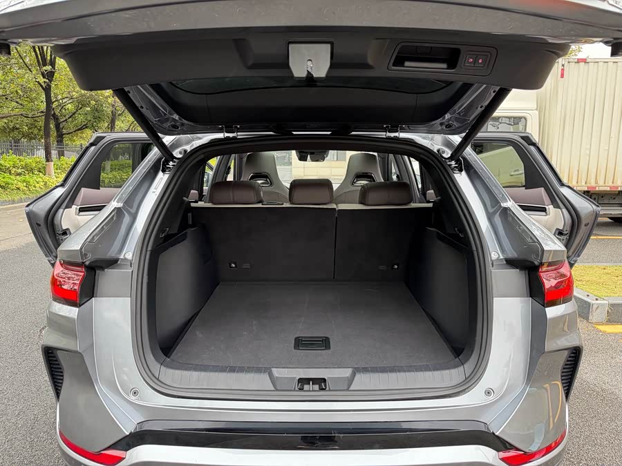 BYD Song Plus New Energy 2025 car image #17