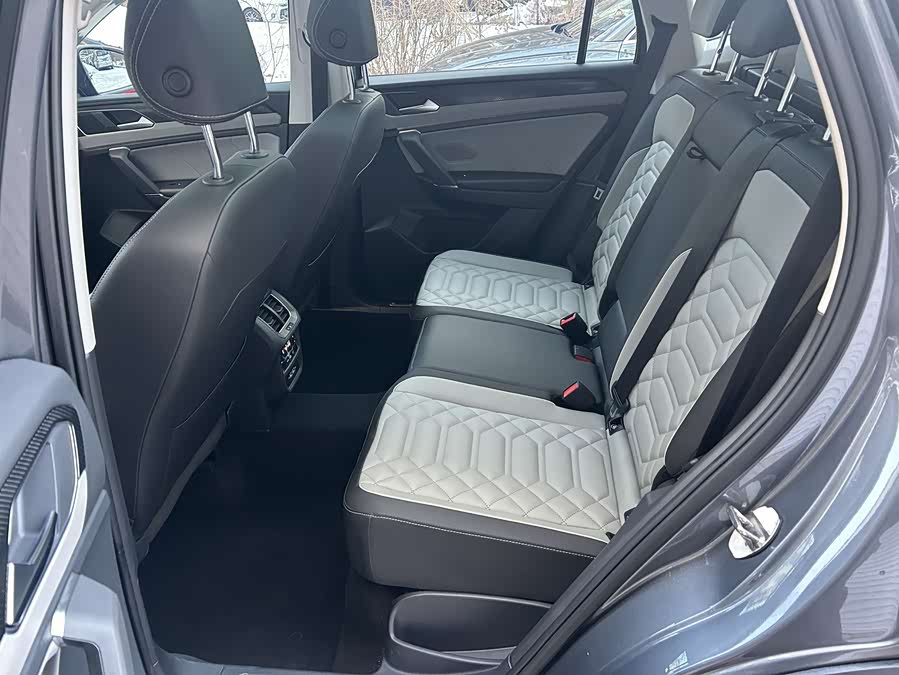 Volkswagen Tayron 2023 car image #17