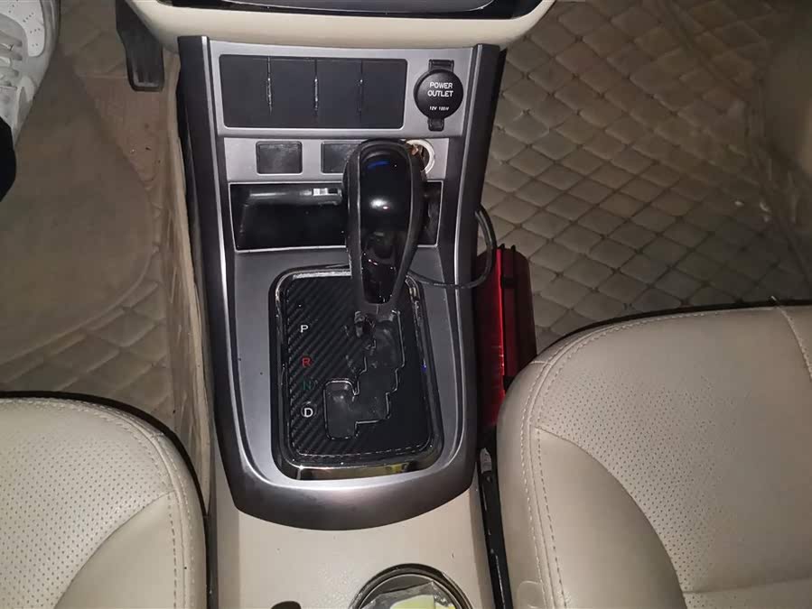 GEELY Emgrand Classic 2013 car image #17