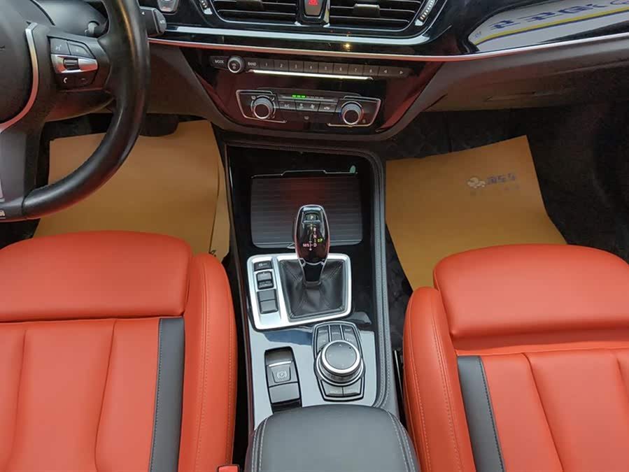 BMW 1 Series 2020 car image #17