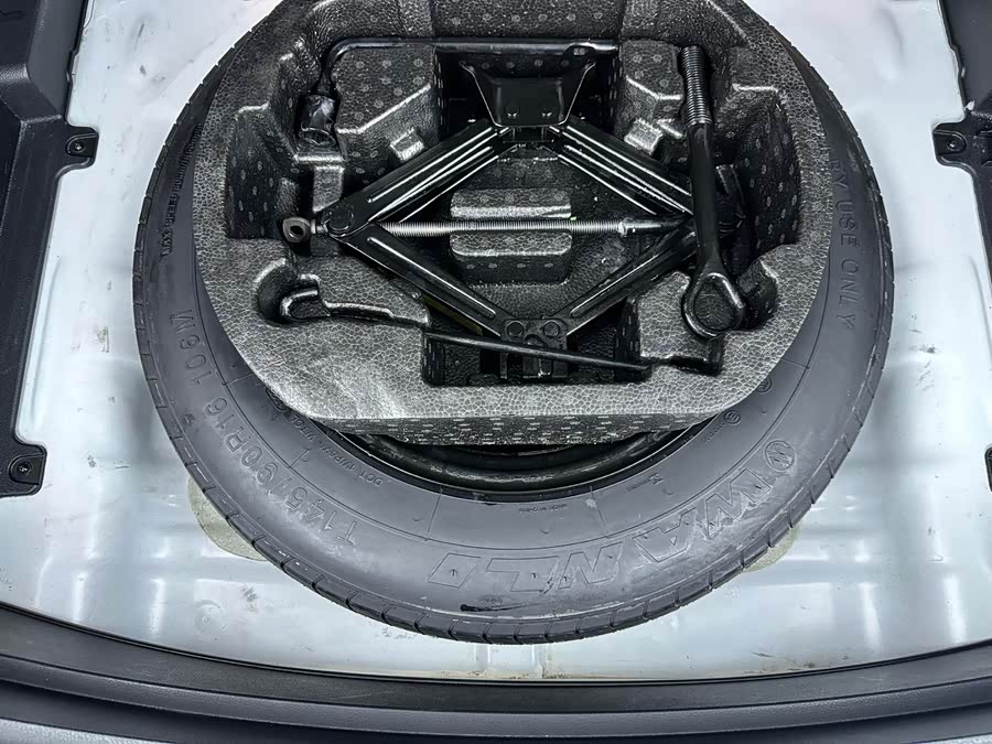 Kia Seltos 2023 imagen de coche #17