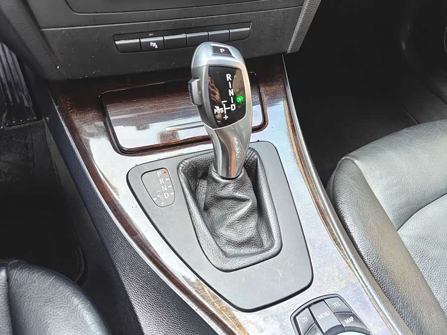 BMW 3 Series (Imported) 2011 صورة سيارة #17