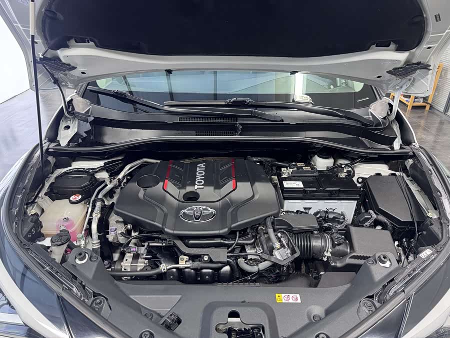 Toyota C-HR 2021 car image #17