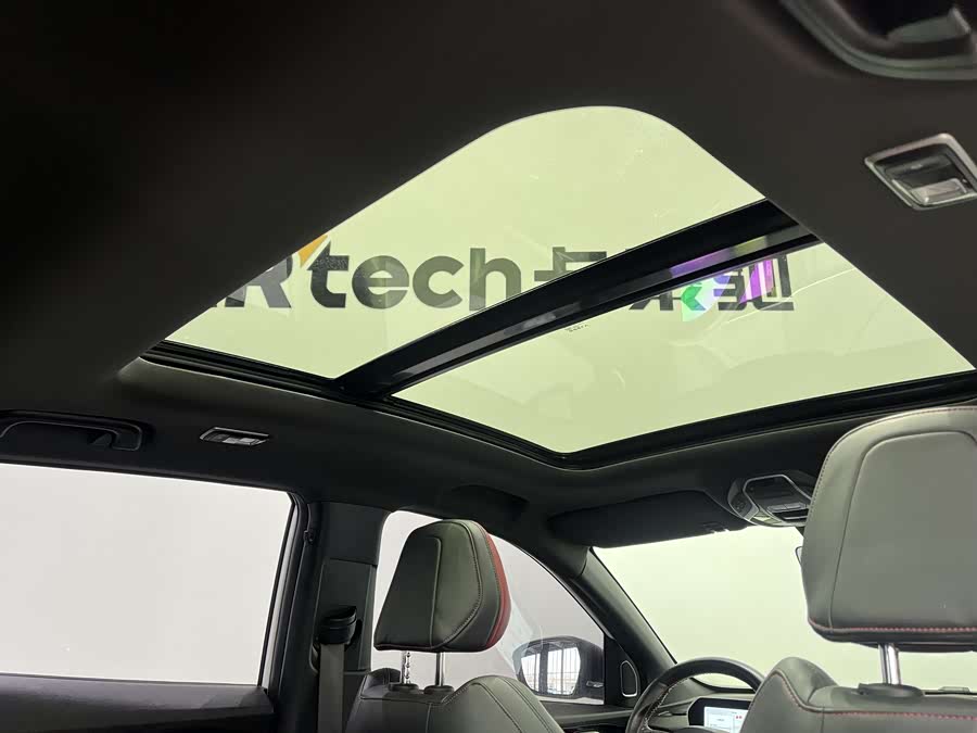 GEELY Coolray 2023 car image #17