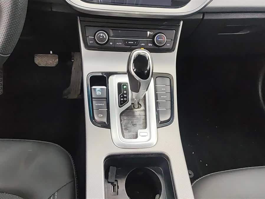 GEELY Emgrand GL 2019 car image #17